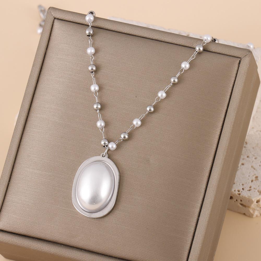 Европейское и американское минималистичное титановое стальное ожерелье с жемчужным сердцем 18K