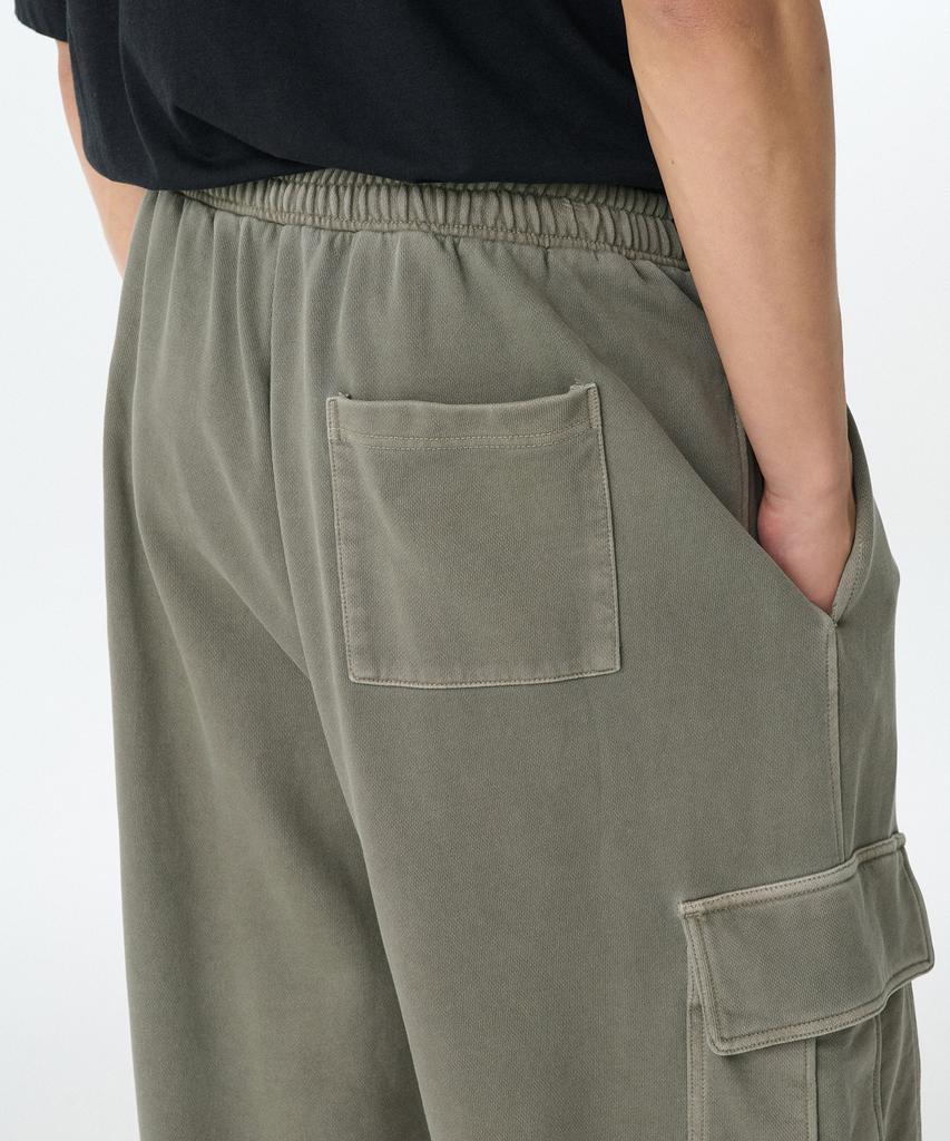 MUSINSA STANDARD Pigment Cargo Sweatpants [Khaki]