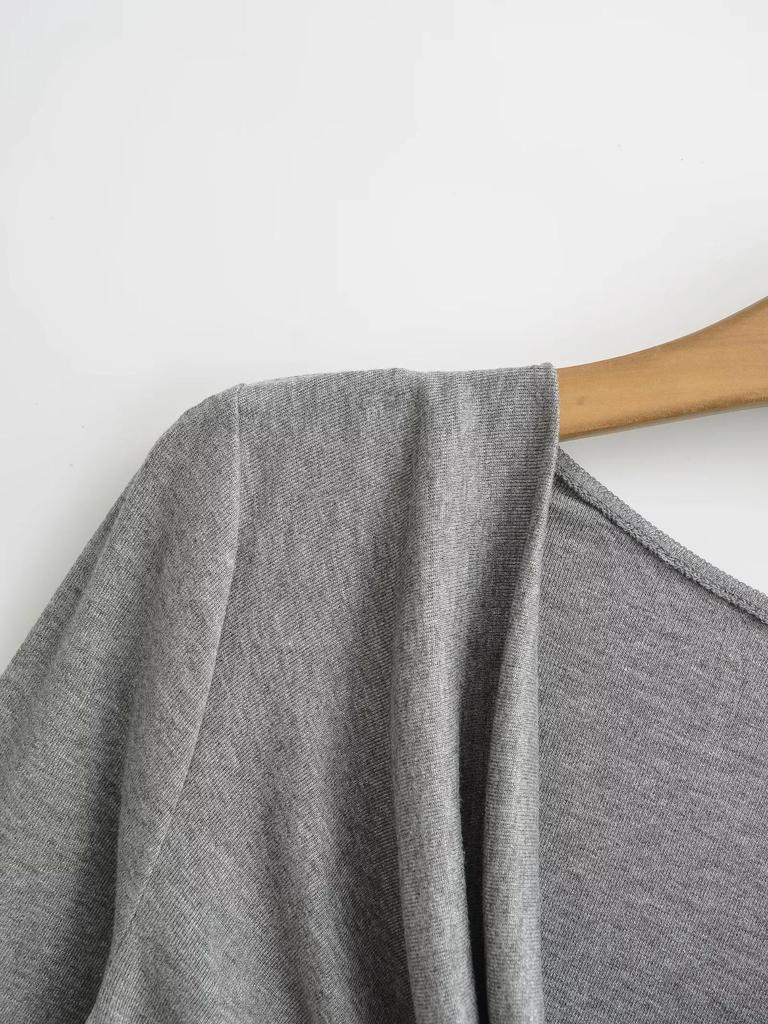 Women's Sexy Slim-Fit Low-Cut Long Sleeve T-Shirt: Spicy & Chic Solid Color Base Layer