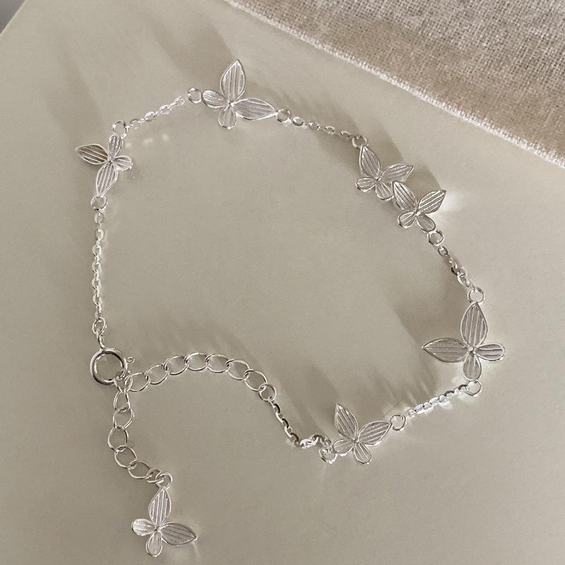 Korean Freshwater Pearl & Sterling Silver Bracelet for Women – High-Gloss, Versatile, and Elegant Hand Jewelry