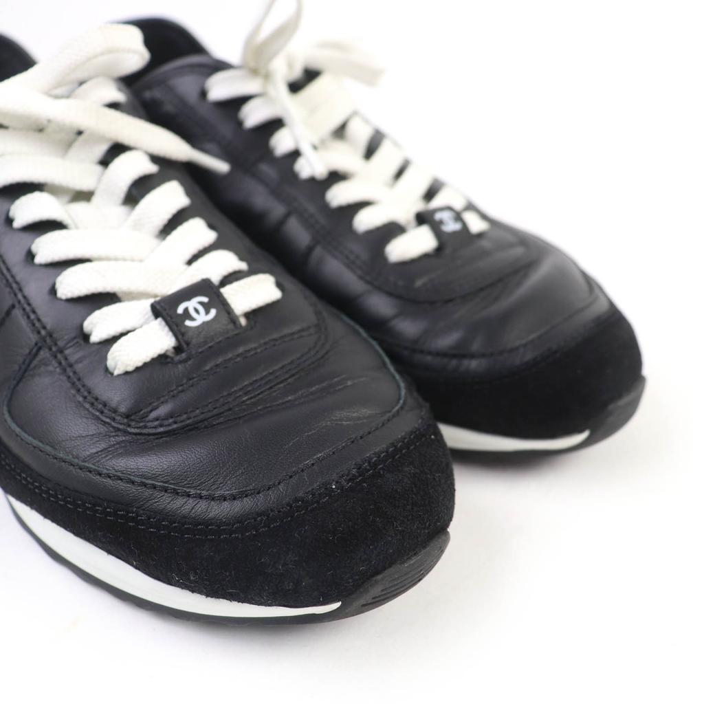 Sehr Gut CHANEL Low-Cut-Sneaker COCO Mark Schnürschuhe Leder schwarzes Leder Damen 35 G46372 Gebraucht