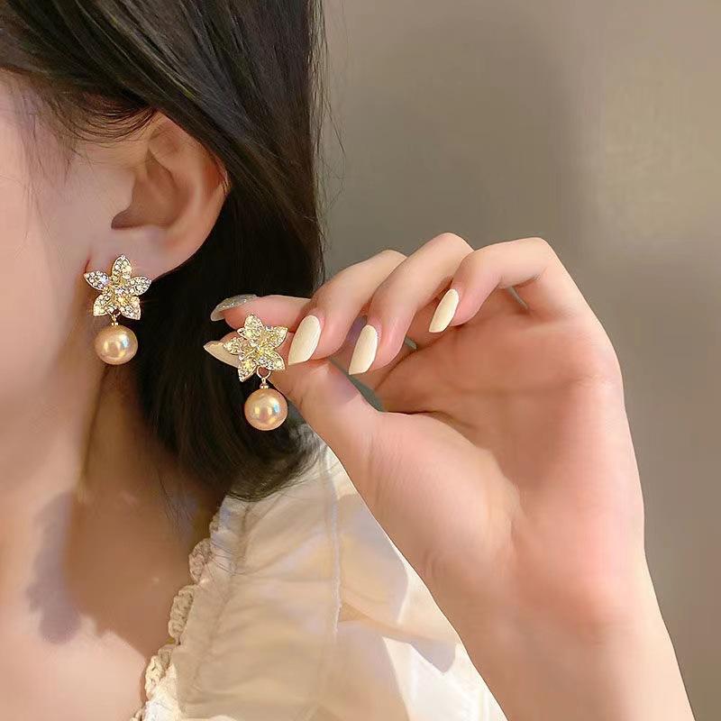 S Silver Needle Retro Style Flower Stud Earrings Diamond Pearl Earrings Dongdaemun Literary and Art Fan Temperament Earrings Women