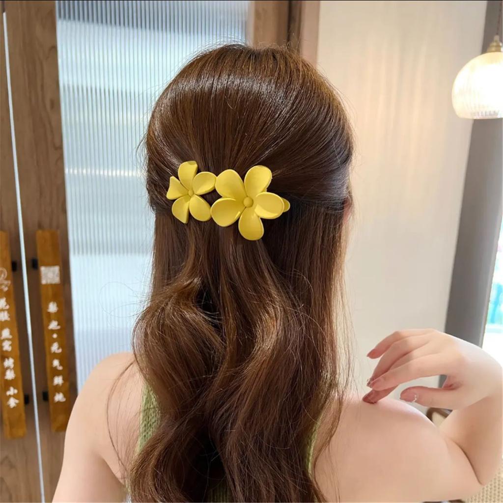 Flower Hair Clips Fashion Matte Black Floral Hairpins Hair Claw Clips Non-Slip Hair Clamps Grab Elegant Hair Accessories