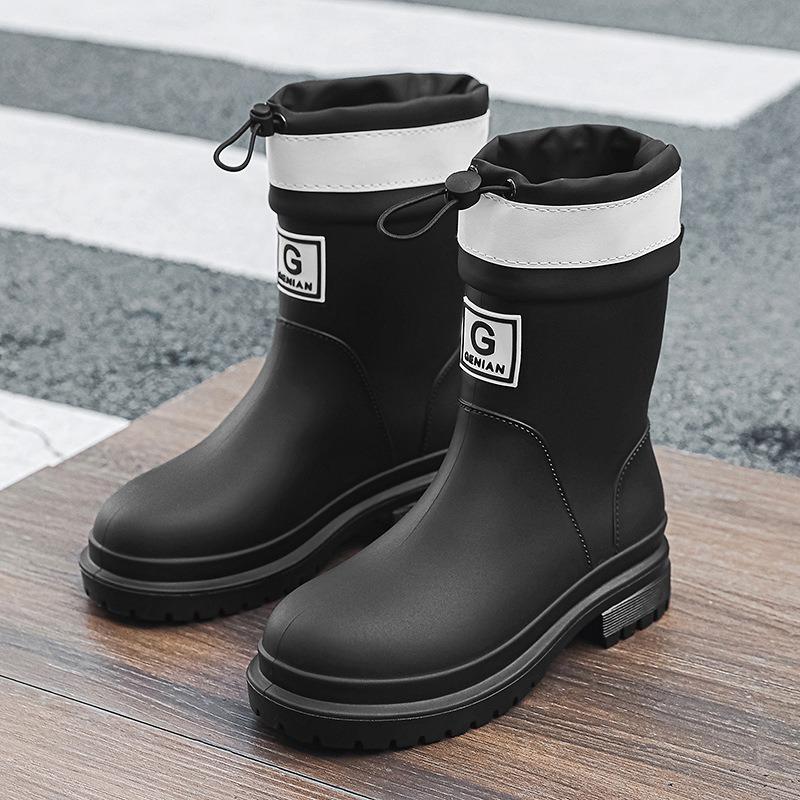 Middle Tube Women's Fashion Outer Wear Rain Shoes Non-slip Rubber Shoes Thick Sole Wear-resistant Water Shoes Short Tube Fashion