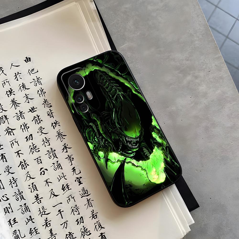 Movie Alien Xenomorph Phone Case Fundas For Xiaomi 15 14 12 Lite Pro 13 11t POCO X5 M6 M5 X6 X3 F5 F6 Pro Cover