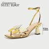Größe 35-43 Goldene Absätze für Damen Riemchen über dem Knöchel Eckige Zehenpartie Schmetterlingsverzierung Elegante Kleiderschuhe Mode Zapatos De Mujer