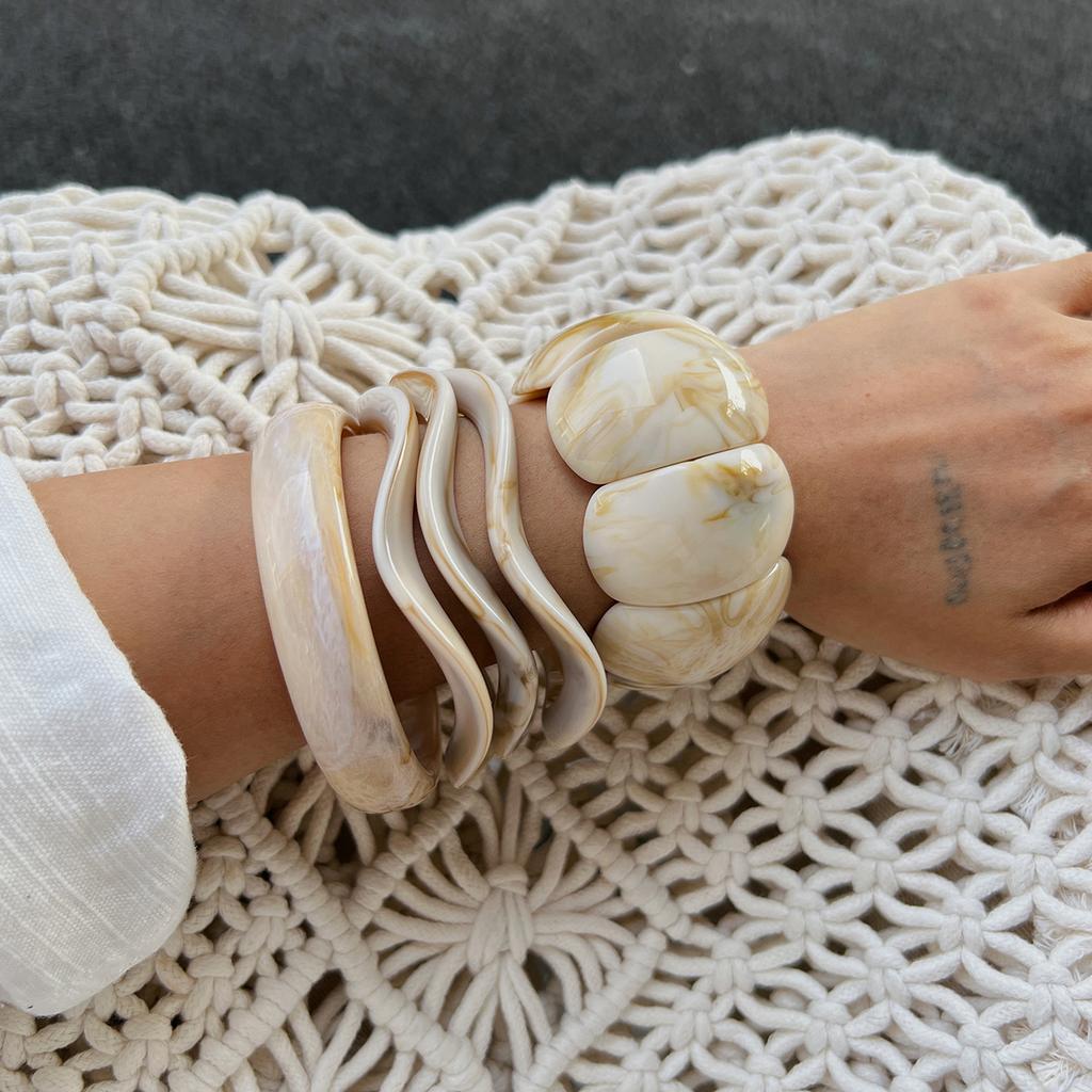 Simple Artistic Retro Wave Bracelet Design Irregular Shaped Elastic Bracelet