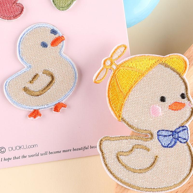 Embroidery label clothing accessories badge cute little yellow duck cloth label handbook accessories embroidery cloth sticker