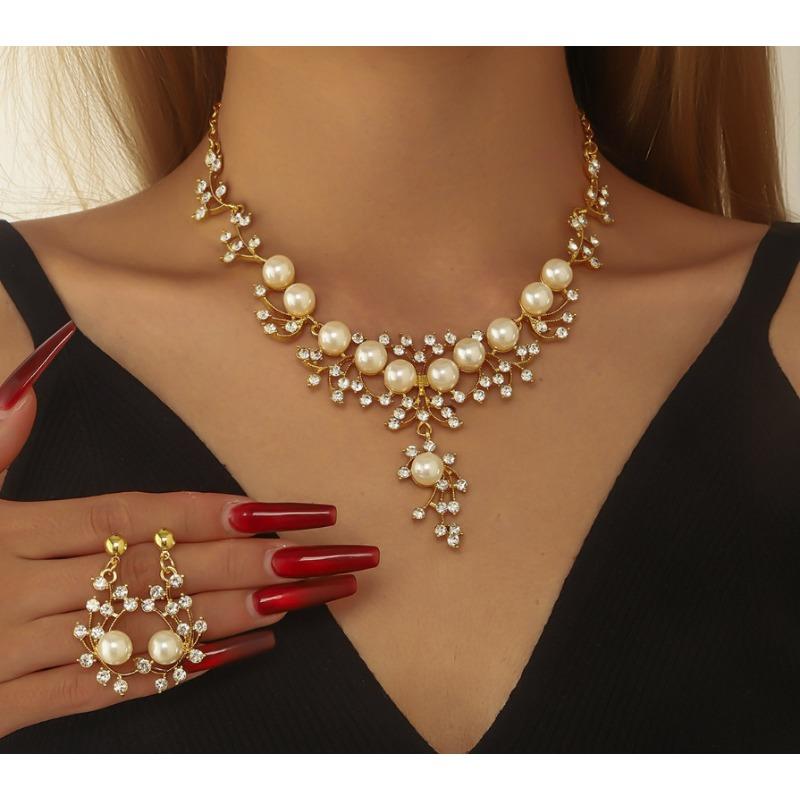 Legierung Strass Hochzeitskette Ohrringe Braut Hochzeitszubehör Bankett Damenschmuck