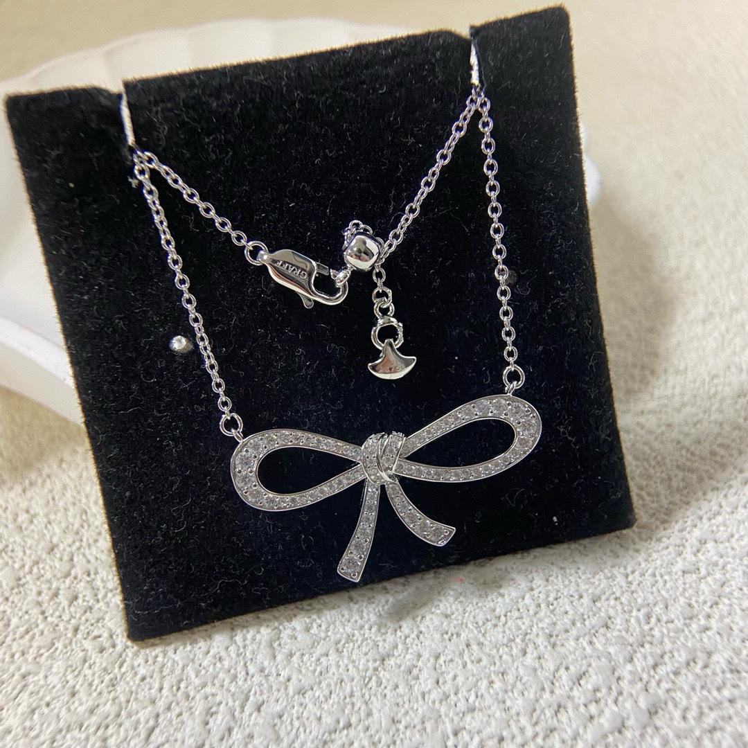 2025 Stylish Women s Bow Diamond Clavicle Necklace
