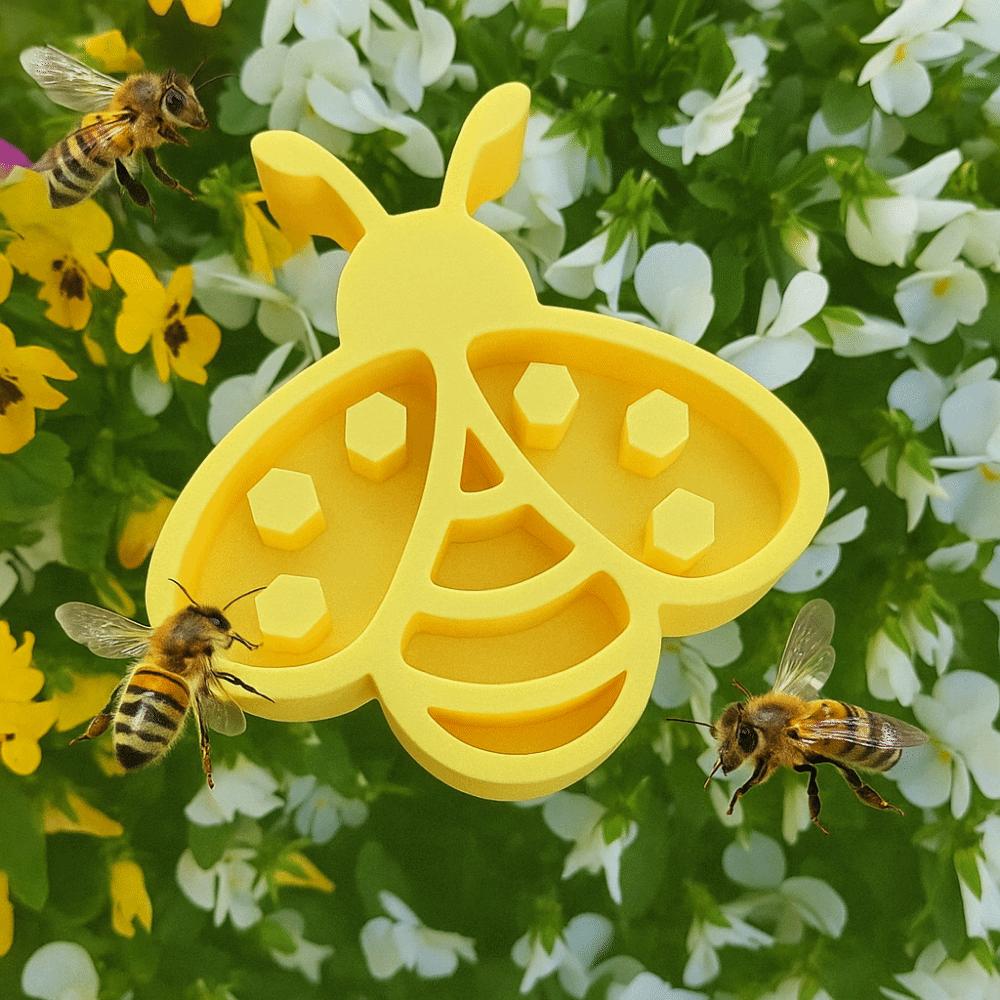 Decorative Insect Drinking Cup Plastic Bees Water Feeder Practical Insect Waterer for Home