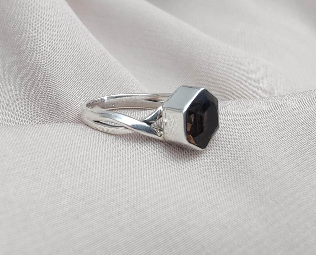 Smoky Quartz Hexagon Ring: 925 Sterling Silver Twisted Band