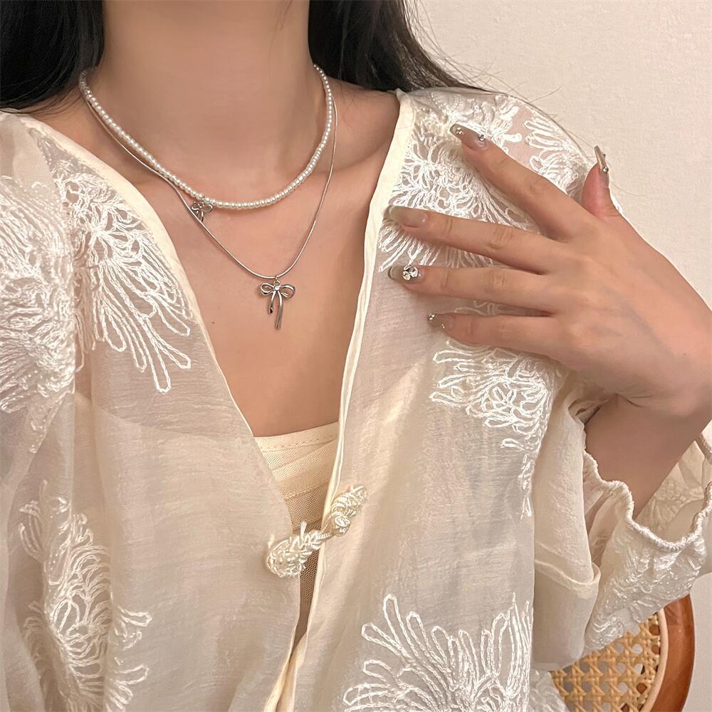 Korean Style Double-Layer Bow Pearl Necklace for Women – Sweet Temperament Clavicle Chain
