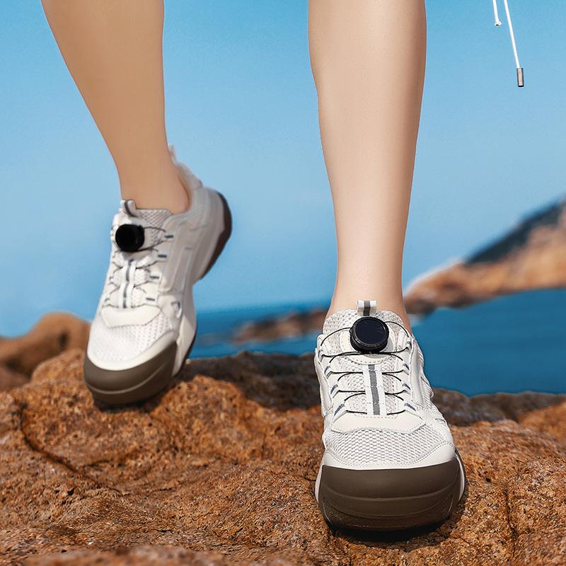 Anti Collision Toe Outdoor Men's Shoes High-quality and Comfortable Sports Mesh Shoes Anti Slip Thick Soled Hiking Travel Shoes