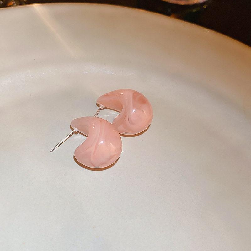 Korean Simple Resin Water Drop Earrings: Versatile, High-End Design for Women