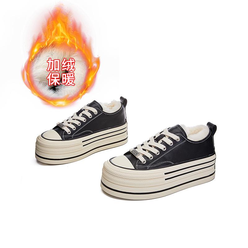 

Кожаные кроличьи меховые маленькие белые туфли 2025 года, зимние новые бархатные туфли на толстой подошве, женские универсальные повседневные туфли, увеличивающие рост, женская обувь 35 чёрный