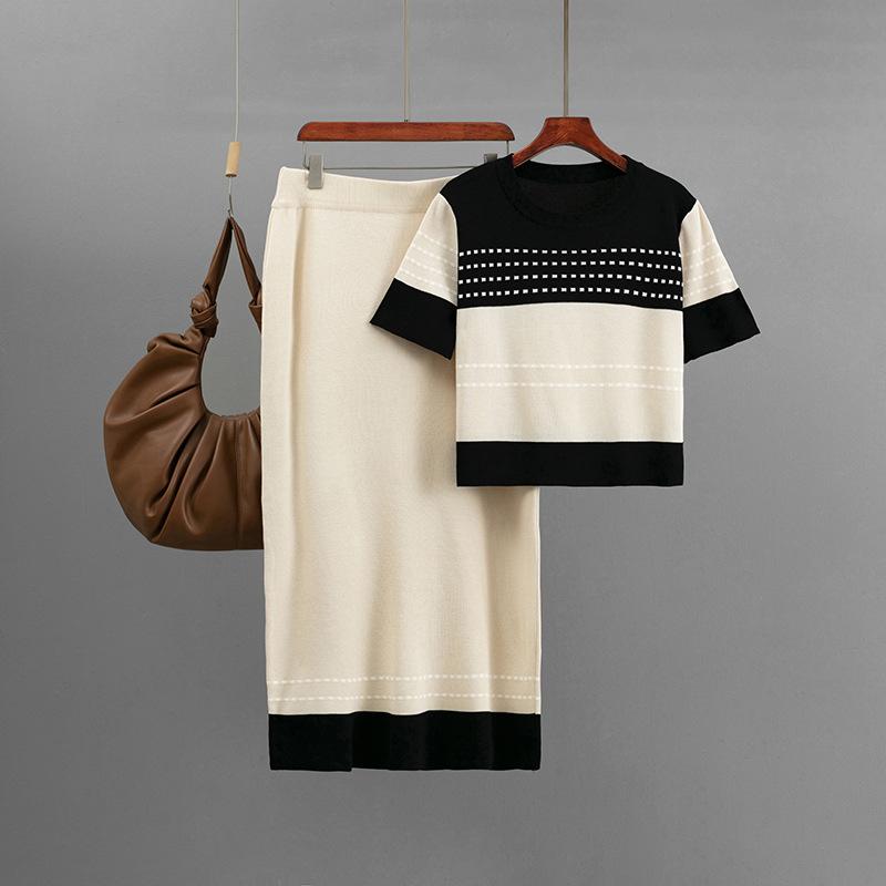 Fashion Knitted Suit Women's Summer New Contrasting Color Short-sleeved Top Skirt Two-piece Set