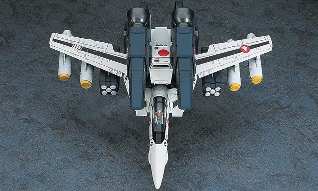 Hasegawa Super Dimension Fortress Macross Super Dimension Fortress Macross Do You Remember Valkyrie Weapon Set Scale Plastic Model Kit 6 / Love? VF-1