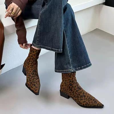 2024 Wysokiej Jakości Damskie Buty Zamki Z Tyłu Damskie Buty Modne Nadruk W Panterkę Biuro i Kariera Seksowne Szpiczaste Buty Dla Kobiet