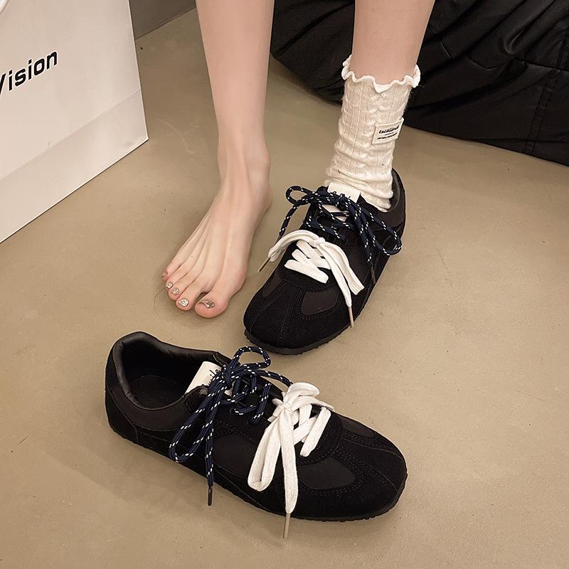 Damen vielseitige atmungsaktive Board-Schuhe, deutsche Trainingsschuhe, Sport Weichleder kleine weiße Schuhe, lässige neue Herbst-Retro Forrest Gump Schuhe