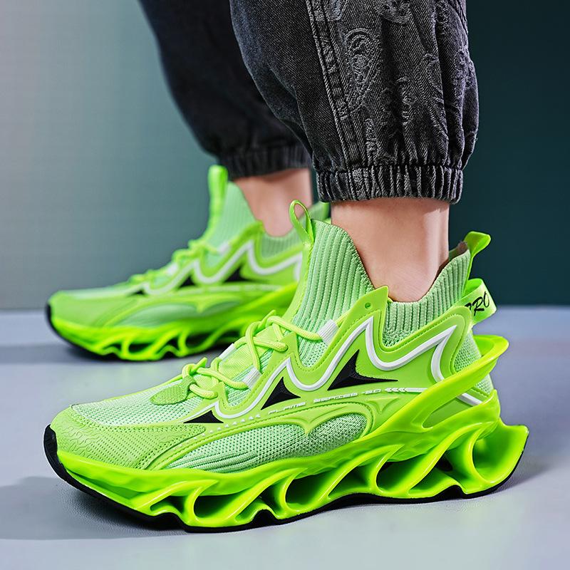 Sneakers Four Seasons Breathable Flying Weaving Casual Running Shoes Blade Edge Slow Shock Student Large Size Running Shoes