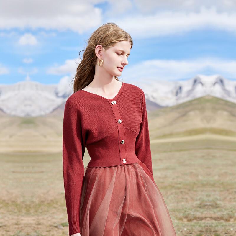 

Сладкий вязаный топ на бретелях и сетчатая юбка, комплект из двух предметов M