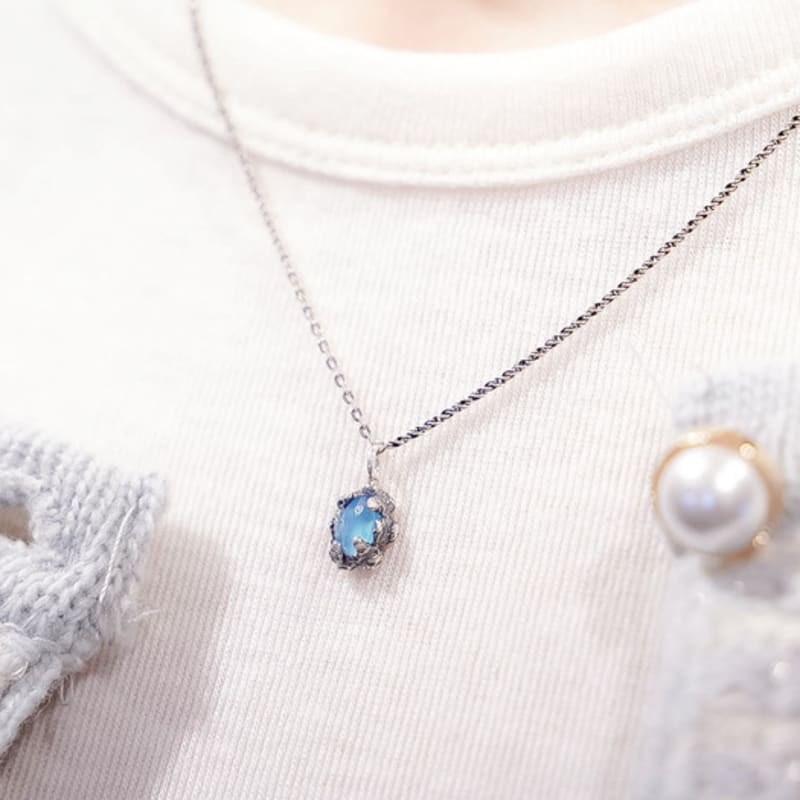 HARANG HR 211N_Heated Blue Calcy Necklace