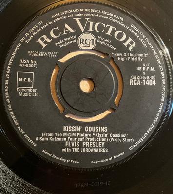 7inch Record ELVIS PRESLEY, THE JORDANAIRES - Kissin' Cousins RCA1404 RCA VICTOR 1964 UK Rock Used