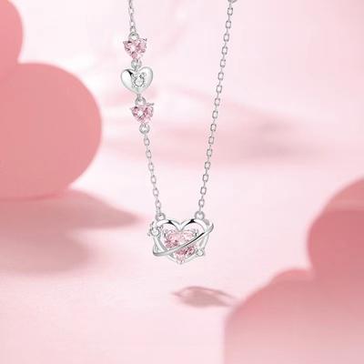 Love Heartbeat Necklace for Women New Style Fashionable Light Luxury Niche Sweet Cool Light Luxury Style Collarbone Chain for Girlfriend Gift
