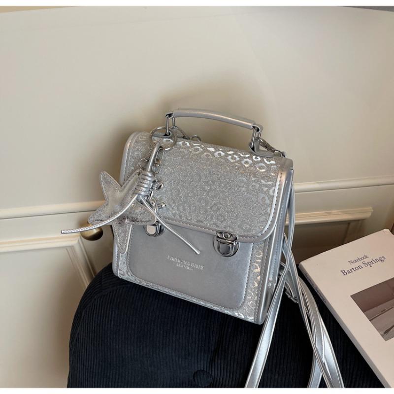 

Маленькая сумка на двойном плече в стиле колледжа, инкрустированная бриллиантами, женский новый нишевый легкий роскошный дорожный маленький рюкзак, студенческий класс, школьный рюкзак without pendant цветной печати леопарда