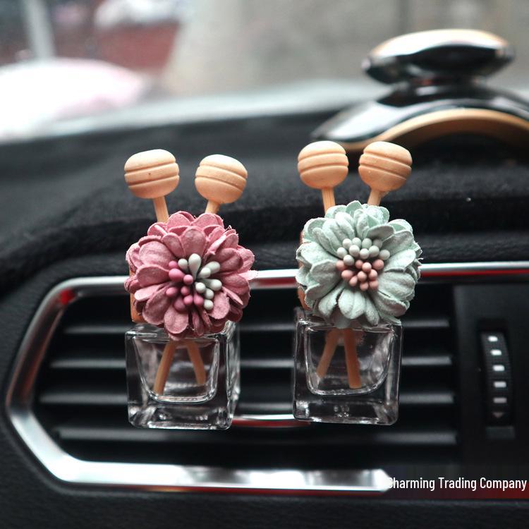 Daisy Car Vent Perfume Bottle Ornament - Aromatherapy for Women