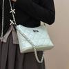 Spring and Summer New Niche Fashionable Small Fragrant Wind Rhombus Chain Bucket Bag Women's Versatile Commuting Foreign Style Shoulder Messenger Bag