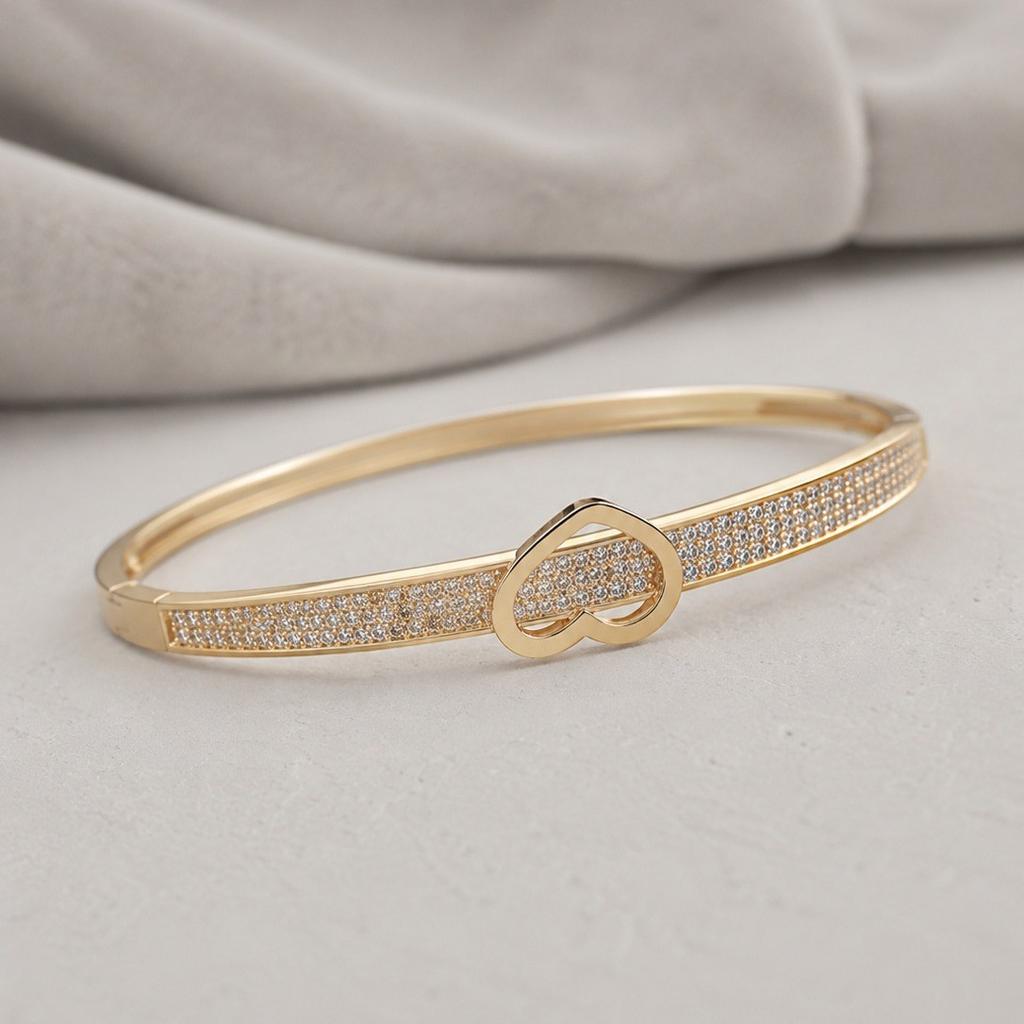 French Love Heart-set Zirconium Bracelet, Light Luxury and Exquisite Gift for Girlfriend, Heart-shaped Versatile Bracelet