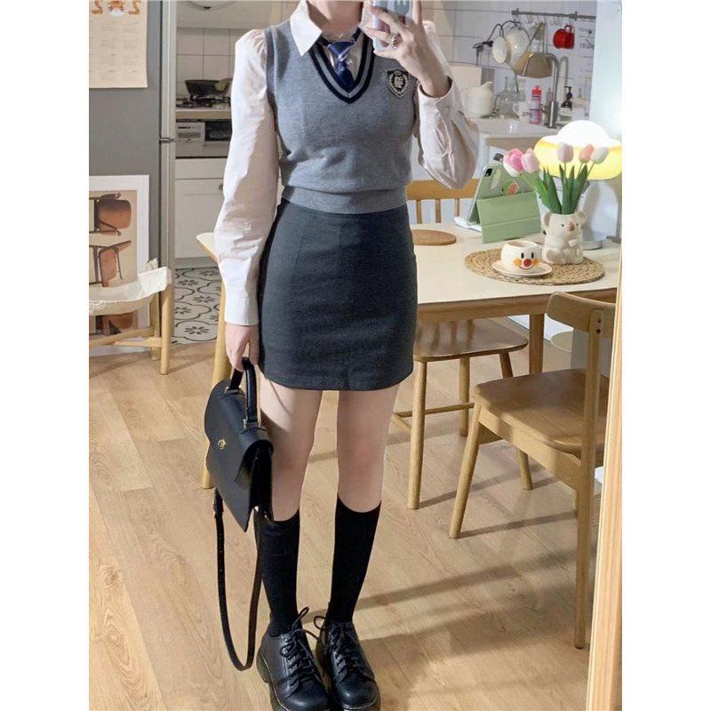 

JK Academy Style Petite Sweater & Long Sleeve Shirt Set for Autumn/Spring Large