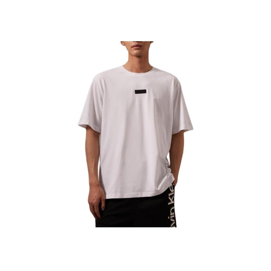 

Calvin Klein Jeans Unisex Fashion Simple Casual Loose Printed Short Sleeve T-Shirt Unisex Tops White J400197-YAF L