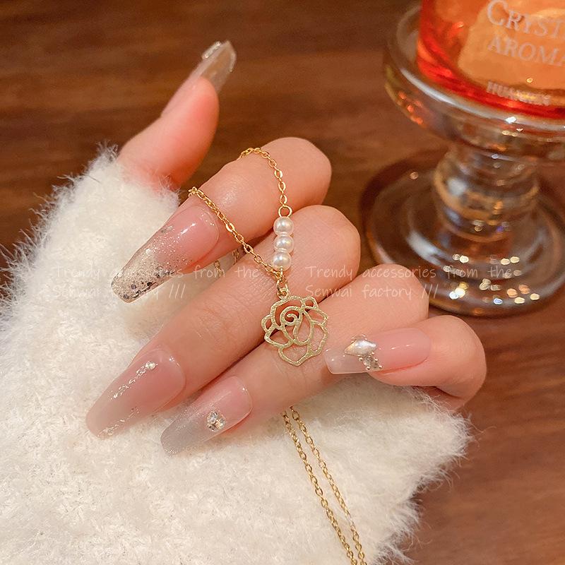 French Pearl Camellia Necklace Female Design Titanium Steel Clavicle Chain Cold Wind Accessories