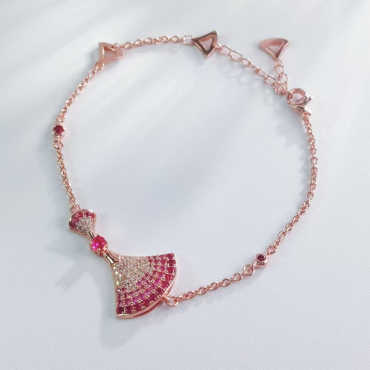 New Necklace, Earrings, Bracelet Plated with 18k Gold, Rose Gold, Personalized and Fashionable Ladies Jewelry Set