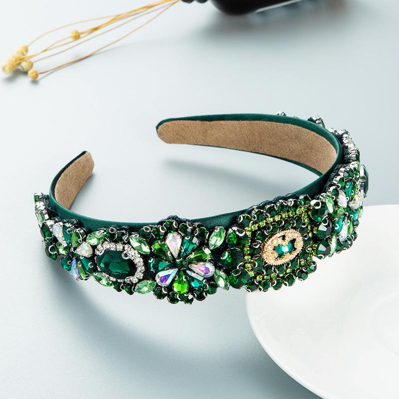 Headband with A Retro Court Style, Heavy-duty Dance Show Accessory for Women