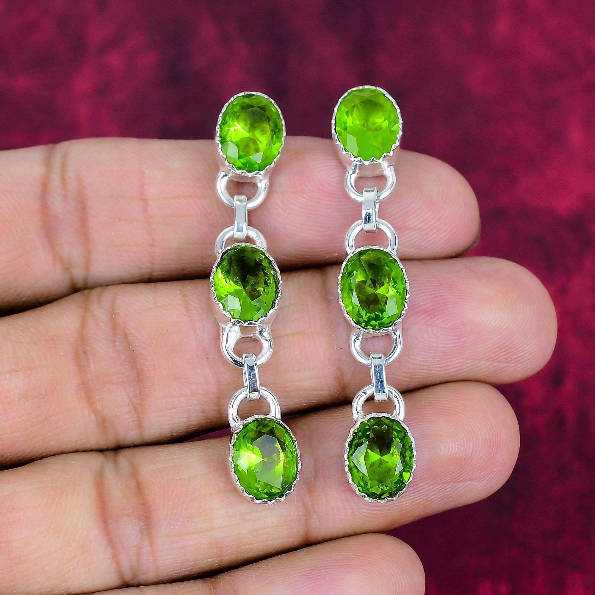 

Серьги с драгоценными камнями из перидота, серьги из чистого серебра 925 пробы, серьги ручной работы с камнями по месяцу рождения, подарок для него 2.17 Inches зелёный