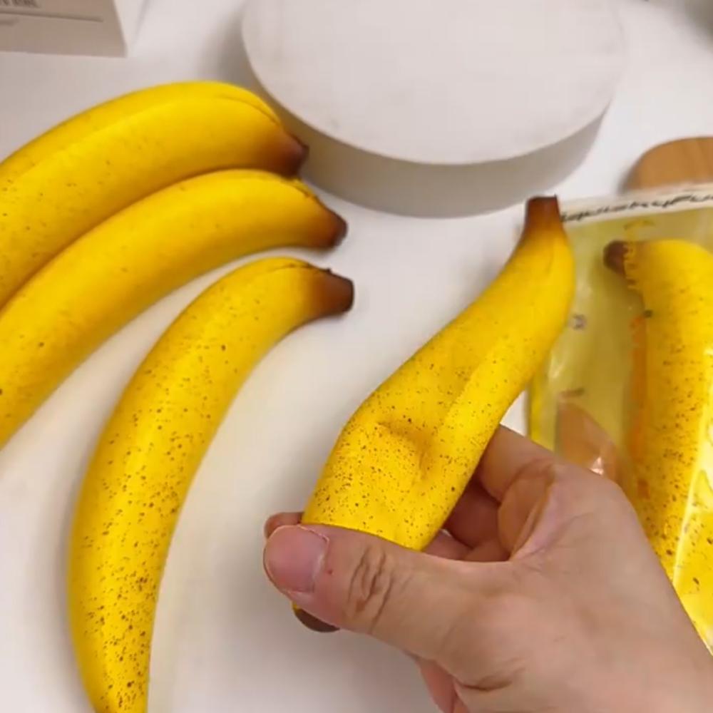 2pcs Kneading Banana Squeeze Toy Slow Rebound Pinch Decompression Toy  Practical Jokes
