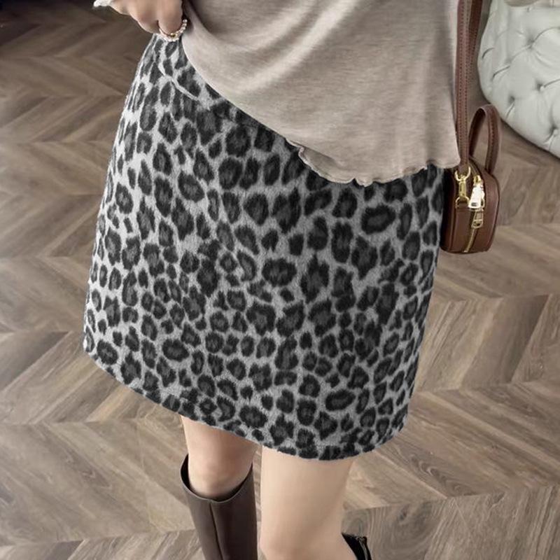 Women s Woolen Leopard Print High-Waist A-Line Short Skirt - Autumn/Winter 2025 Collection, Coffee Color. XL