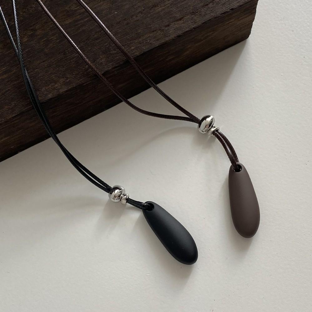PU Leather Pinecone Pendant Necklace Long Chain Sweater Chain Fashion Rope Chain Necklace Jewelry
