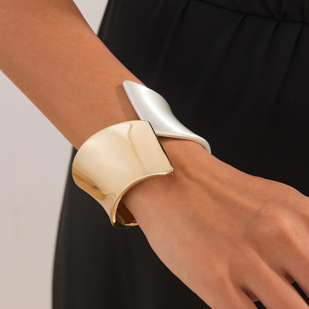 Salircon Irregular Geometric Open Spring Bangles for Women 2026 Trend Punk Smooth Metal Wide Bracelet Party Jewelry