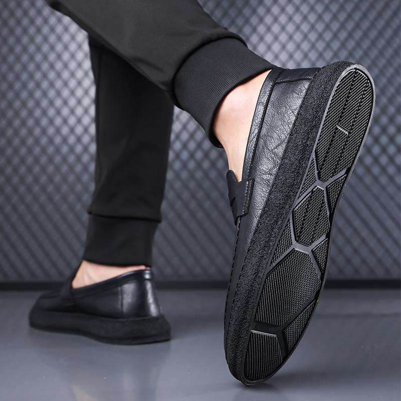 New Style Men's Casual Driving Soft Bottom Shoes Spring British Style Slip-On Lazy Person Comfortable Rubber Sole Leather Shoes