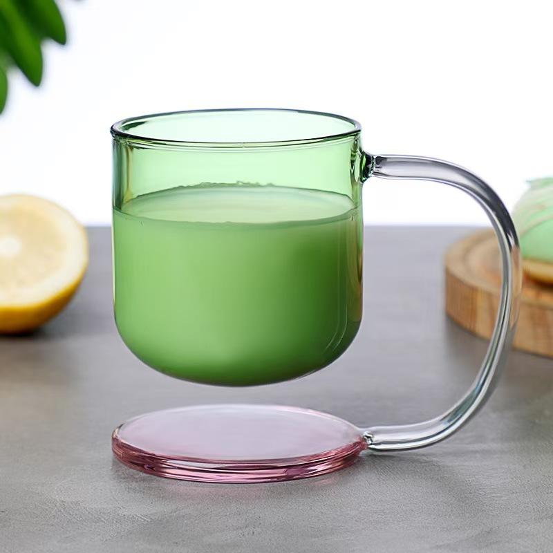 Creatieve Gekleurde Hangende Glazen Beker, Hittebestendige Hoge Borosilicaatglas Koffiekop met Handvat, Huis Feestcadeau Beker