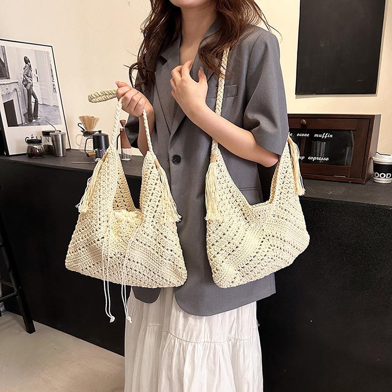 2025 Retro Mångsidig Vävd Handväska med Stor Kapacitet - Stilfull, Utskuren Design för Pendlar