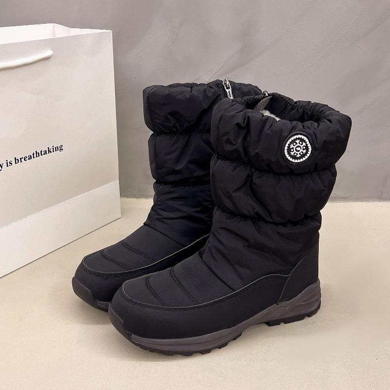 

Winter new outdoor thickened snow cotton medium tube non-slip warm wear-resistant couple snow boots 45