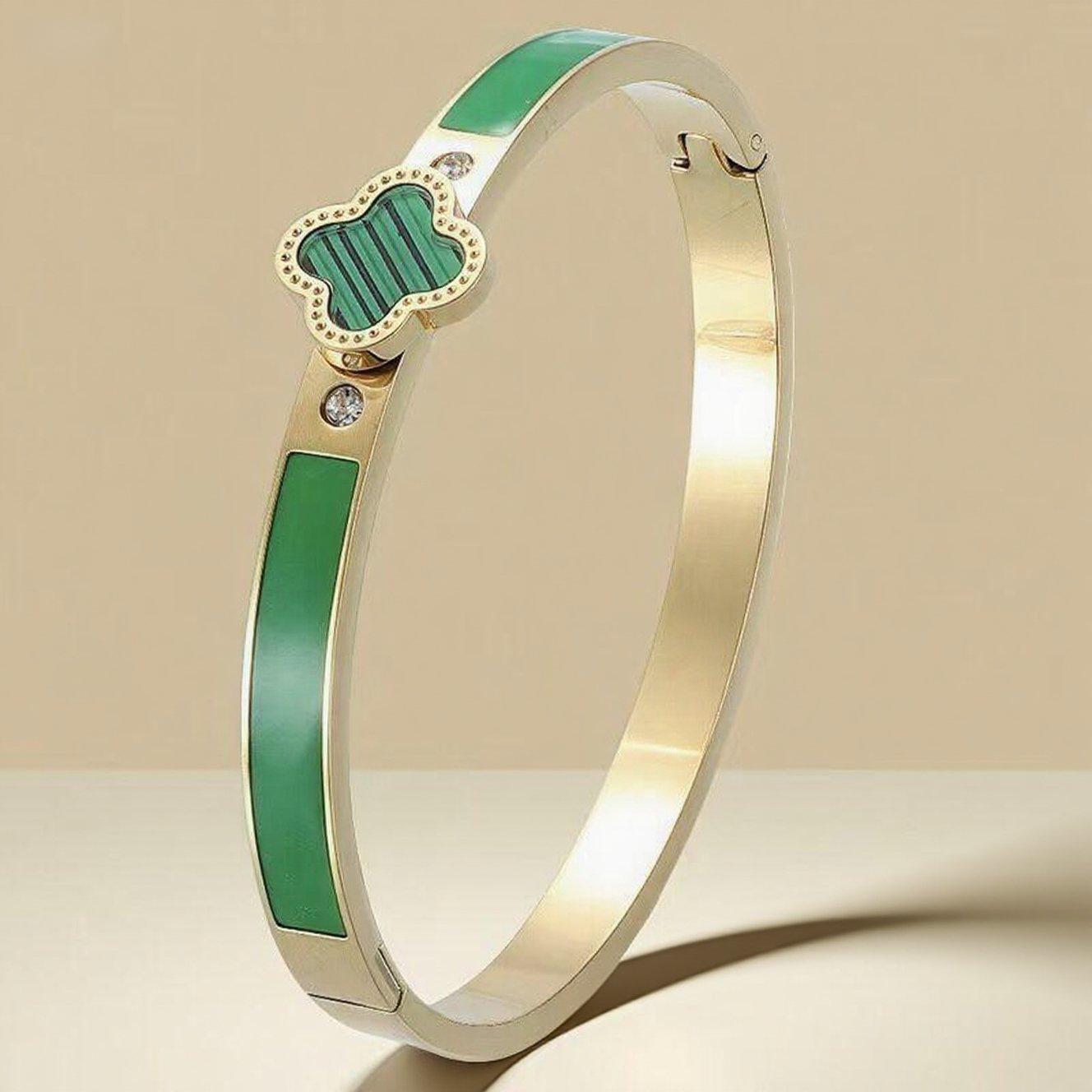 Fashionable Titanium Steel Four-Leaf Clover Bracelet: Durable, Fade-Resistant Design for Women