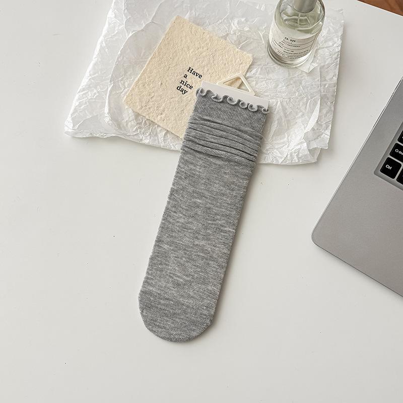 

Gray Ankle Socks - Summer and Spring Style, with Small Wooden Ear Embellishments, Mid-length, Simple Silk Pile Socks, Without Bones. 1 pair сірий