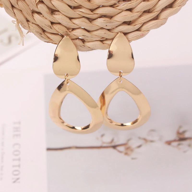 Gold Color Water Drop Women Dangle Earrings Cut out Metal Geometric Statement Drop Earrings for Ladies Casual Versatile Earrings
